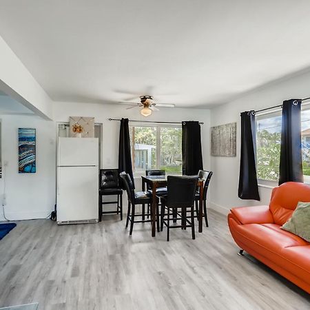 Tropical Getaway/ Stunning 2Br Gem Apartment West Palm Beach Bagian luar foto